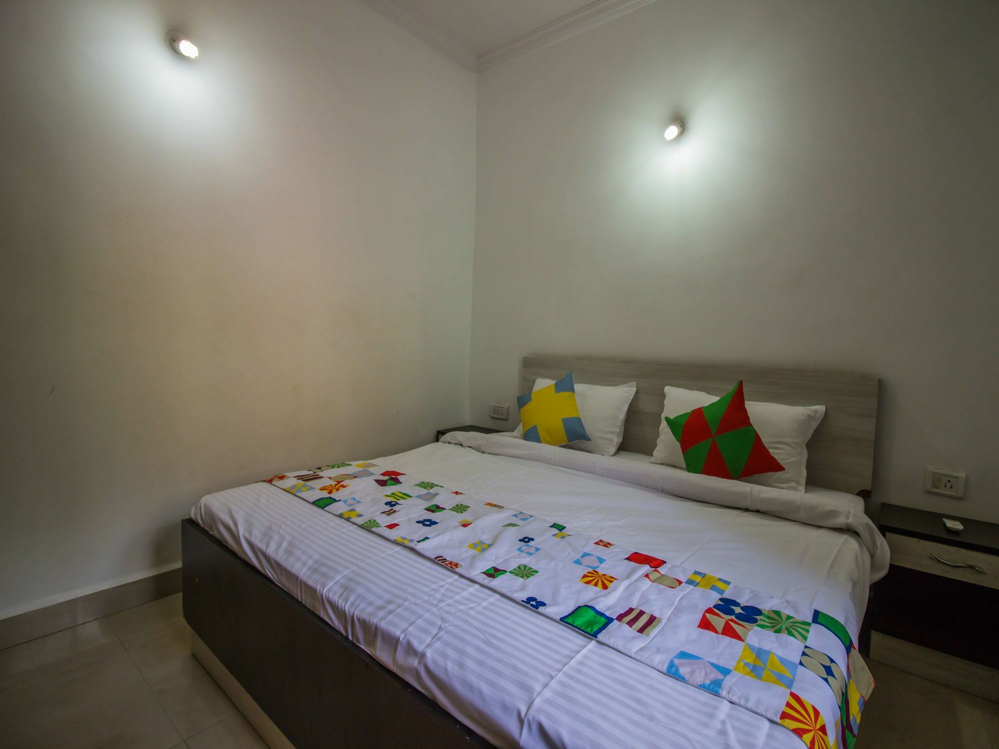 Apartment Oyo 13329 Spacious 1bhk Candolim *
